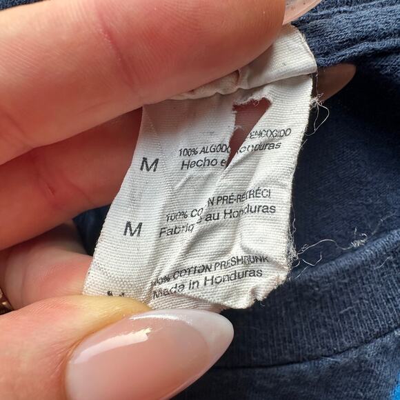 Vtg Mystic Wolf Howling Moon T-Shirt Men's M Blue Gildan Nature Art Tee Y2K - Picture 4 of 9